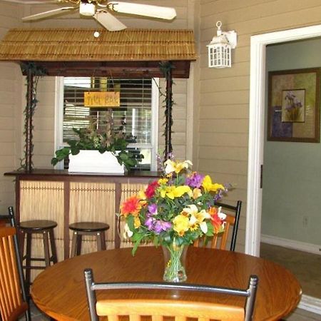 Spruce Hill Inn & Cottages Mansfield Δωμάτιο φωτογραφία