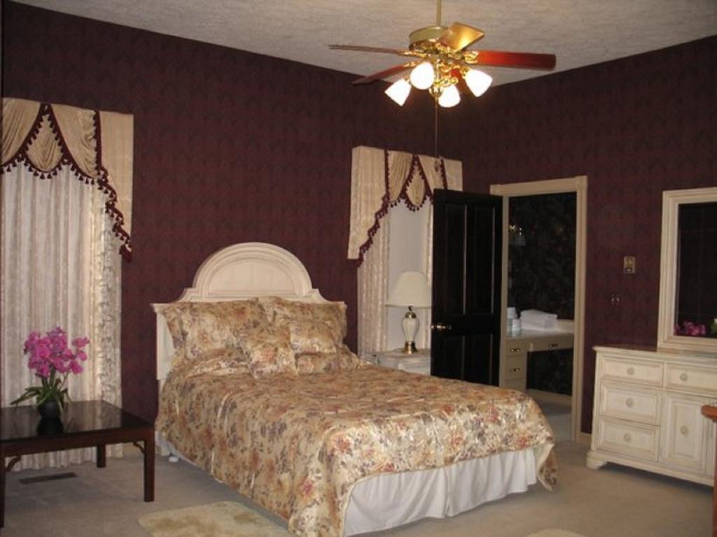 Spruce Hill Inn & Cottages Mansfield Δωμάτιο φωτογραφία