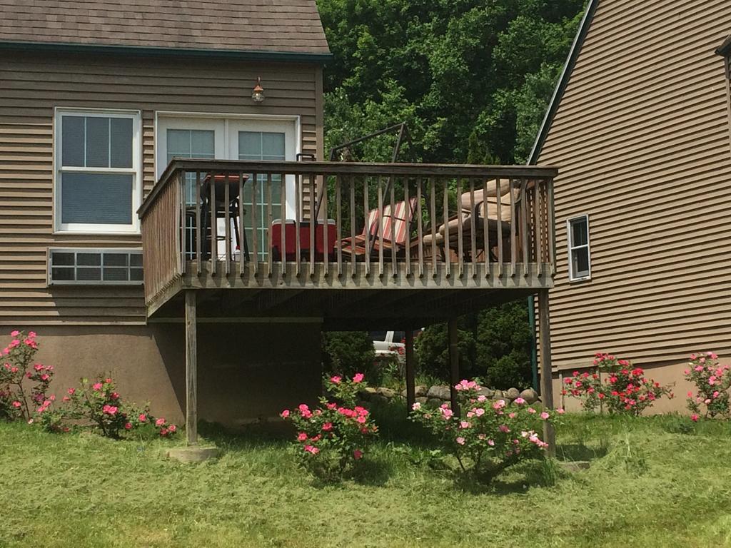 Spruce Hill Inn & Cottages Mansfield Εξωτερικό φωτογραφία